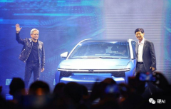 联手富士康,英伟达造了个“AI工厂” 联手富士康,英伟达造了个“AI工厂”