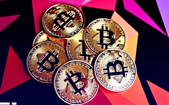 十币称侯 十币称侯