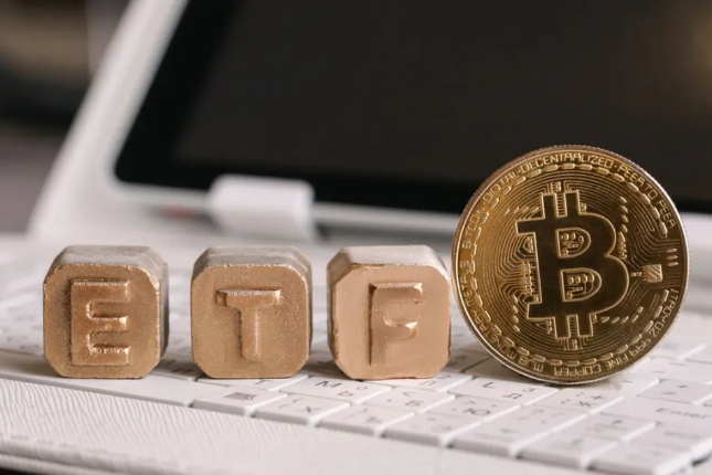 比特币ETF通过40多天后, 加密市场流入了多少资金? 比特币ETF通过40多天后, 加密市场流入了多少资金?