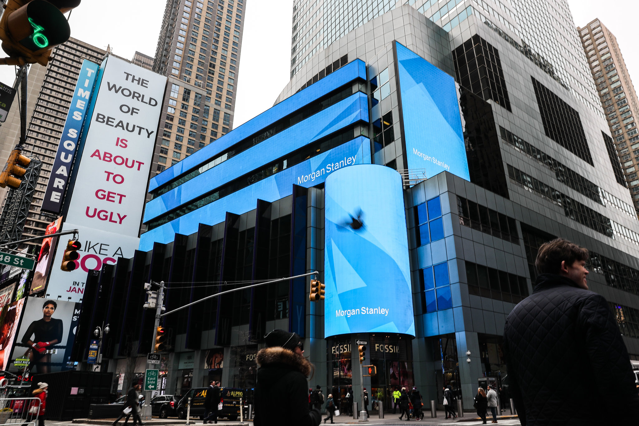 摩根士丹利旗下基金或将投资现货比特币ETF 摩根士丹利旗下基金或将投资现货比特币ETF