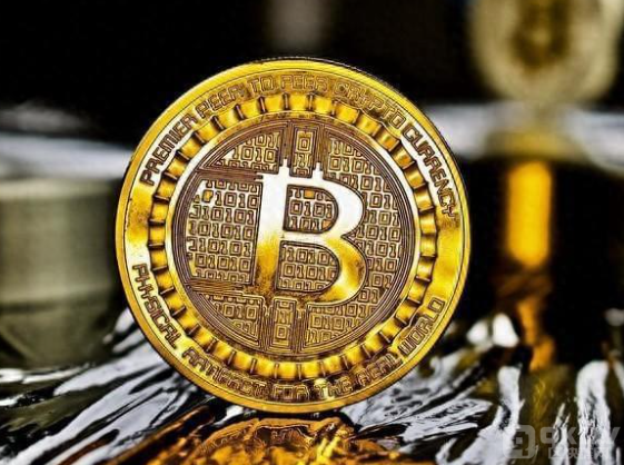 连续跌破61000美元/枚,比特币泡沫提前预演? 连续跌破61000美元/枚,比特币泡沫提前预演?