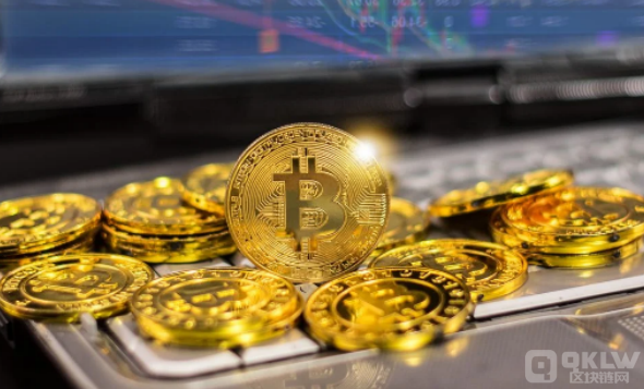 比特币期货下探6.5万美元,数字货币概念股涨跌各异 比特币期货下探6.5万美元,数字货币概念股涨跌各异