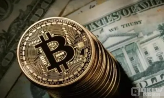 比特币价格小幅下跌，未来走势引发投资者关注