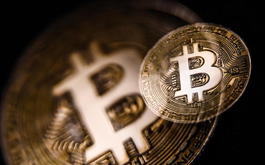 EMC Labs 比特币每周观察: 脆弱平衡中 BTC或迎短期考验 EMC Labs 比特币每周观察: 脆弱平衡中 BTC或迎短期考验