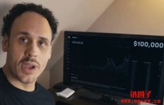 11年前自拍庆祝比特币创下100美元的男子,再次拍摄10万美元庆祝版 11年前自拍庆祝比特币创下100美元的男子,再次拍摄10万美元庆祝版