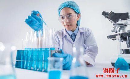 诺贝尔奖得主的生技团队利用AI设计合成蛋白,抵抗致命蛇毒